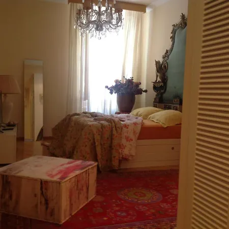 Apartment Matris